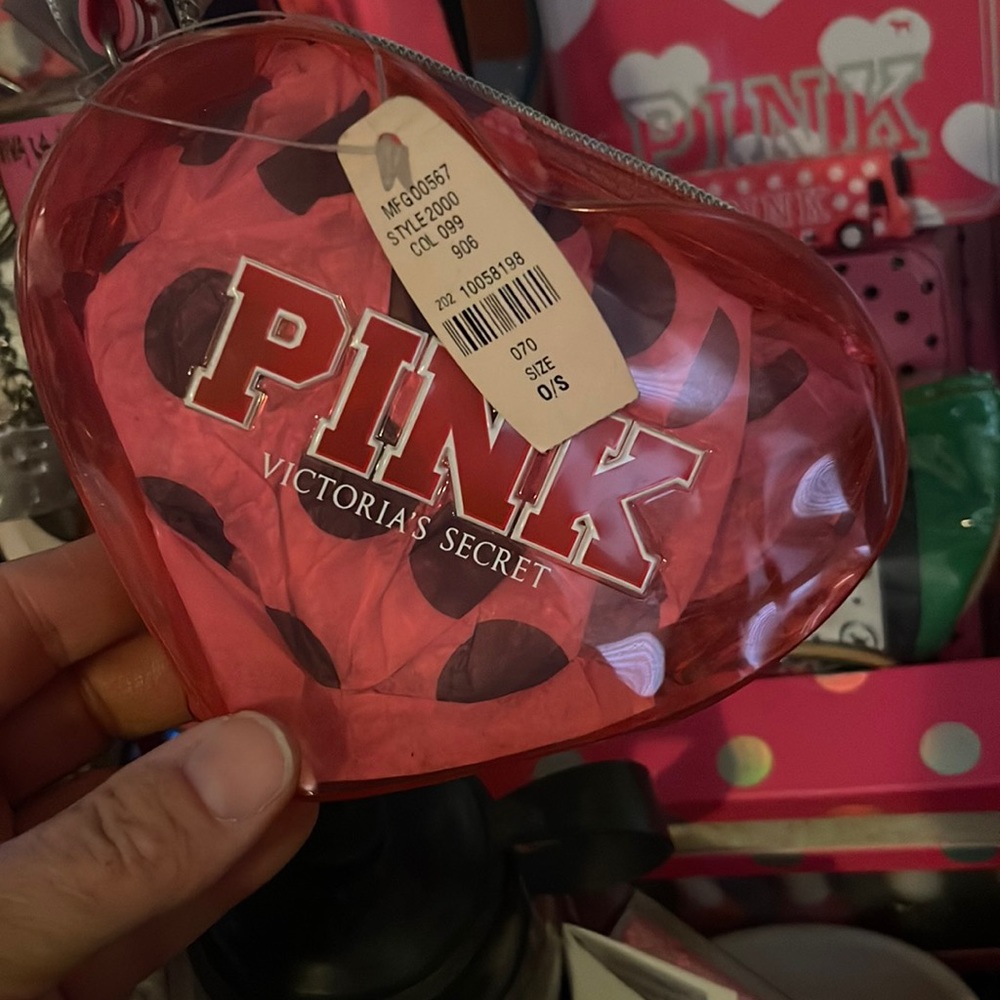 NWT Vs pink wristlet heart pouch htf